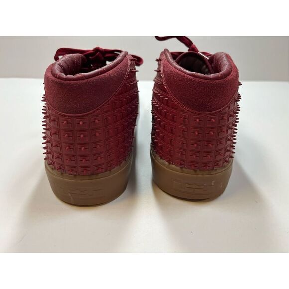 Nike LeBron 13 Lifestyle Cavaliers Team Red Gold Emblem Shoe 806396-600 Size 11 - Picture 7 of 10